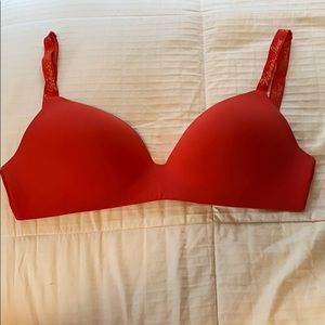 Victoria’s Secret Red T-shirt Bra